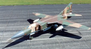 МиГ-23 с раскрытым крылом