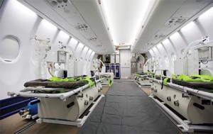 Салон самолета SSJ100 с четырьмя медицинскими модулями Фото (с) пресс-служба ОАО Гражданские самолёты Сухого