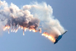 Су-27 на авиашоу выполняет «кобру Пугачева» © Антон Денисов, РИА Новости 