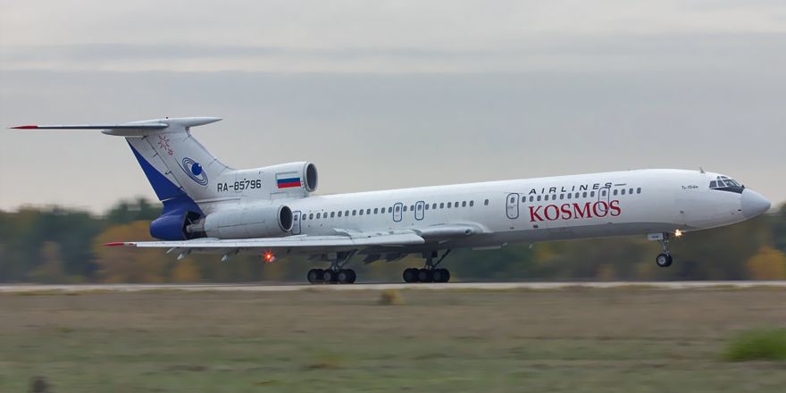 Борт RA-85796. Последний полёт лайнер совершил 3 октября 2014 года, перелетев в Жуковский. Через несколько дней он был сожжён на съёмках фильма.