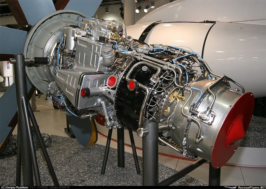 Турбовальный двигатель ТВ7-117С / (с) Сергей Рябцев, http://russianplanes.net/u/533
