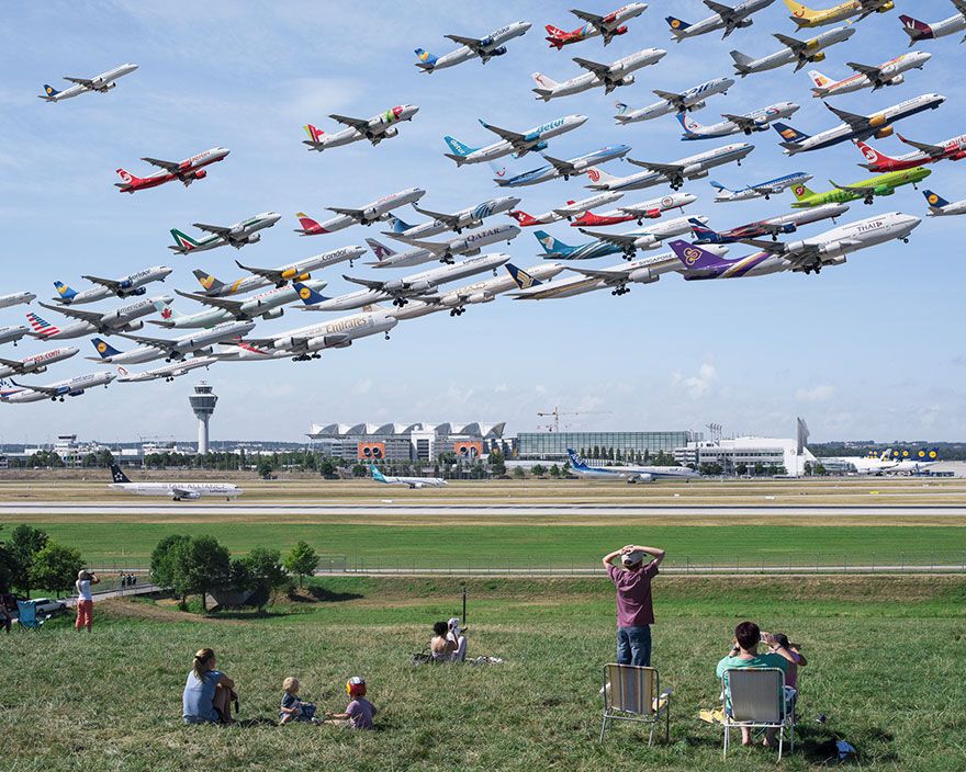 Аэропорт Мюнхена. В Европе наблюдение за самолётами очень популярно, особенно в качестве семейного отдыха. Когда аэропорт находится в таком живописном месте, почему бы и не понаблюдать воздушными судами в полёте?
