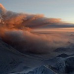 На Камчатке полётам авиации угрожают шесть вулканов