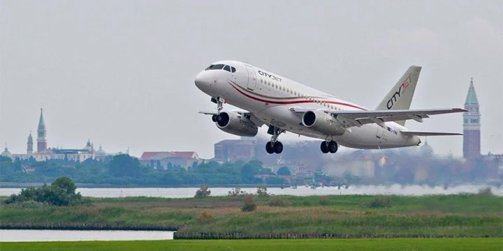 ssj100 citylet 1