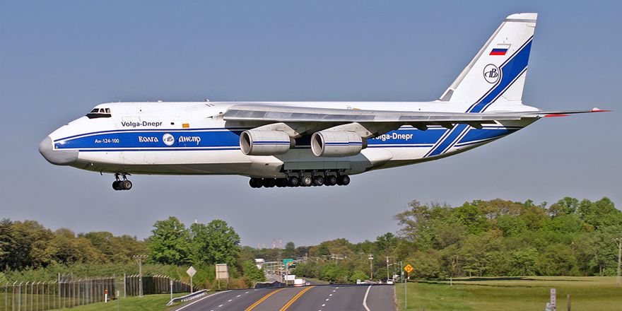 Самый крупный в мире серийный грузовой самолёт