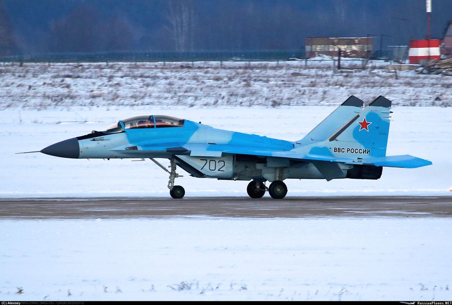 Первый предсерийный МиГ-35, 12 декабря 2016 года, аэродром ЛИИ им. Громова, Жуковский / (с) Алексей В., http://russianplanes.net/id202012