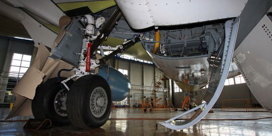 SSJ 100 шасси