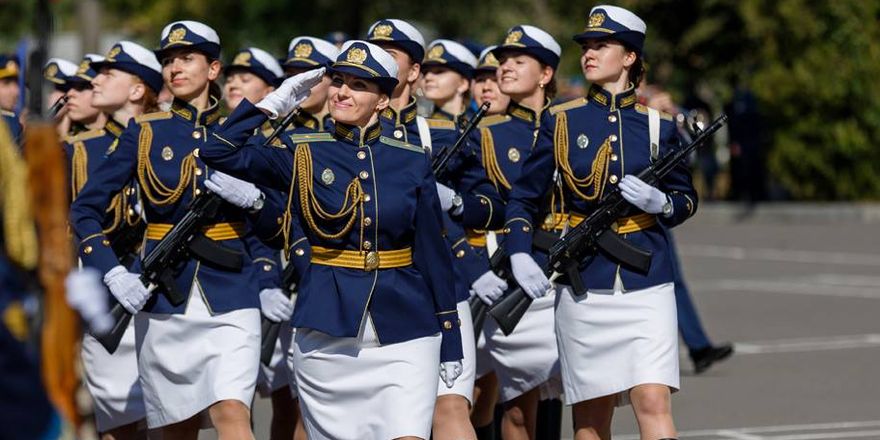 девушки курсантки