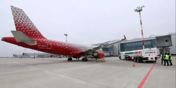 platov pervye samolety A319 VQ BSP