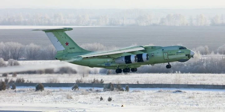 Самолёт-топливозаправщик Ил-78М-90А совершил