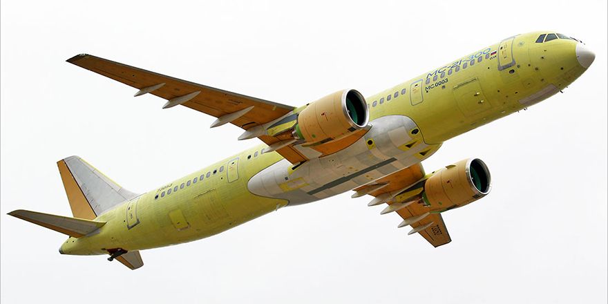 Второй самолёт МС-21-300