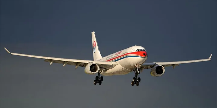 china eastern a330 200 1