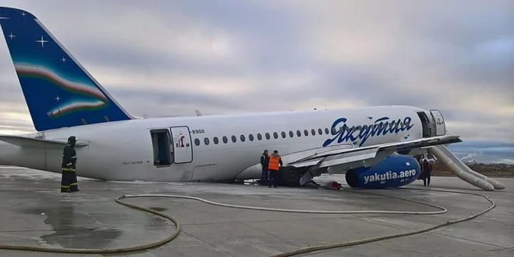 ra 89011 ssj100