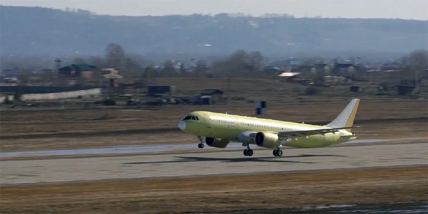 Третий самолёт МС-21-300