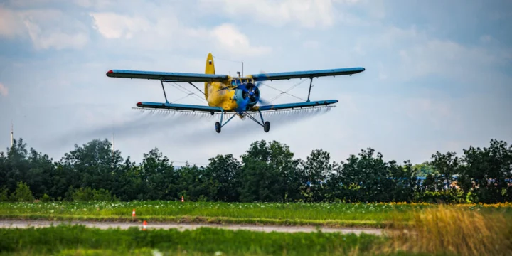 Ан 2 сельхозработы сельхозавиация агрохим