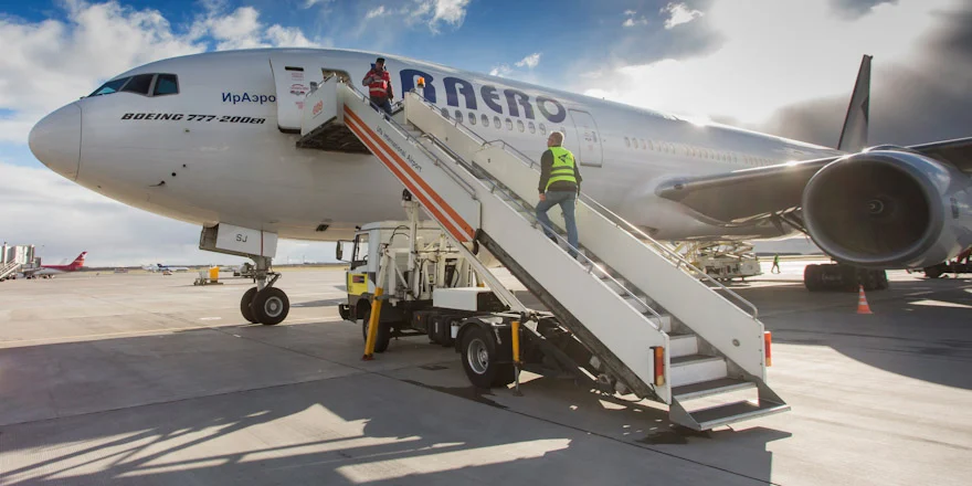 ИрАэро b777