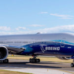 Серьёзный инцидент в полёте вынуждает FAA отложить сертификацию Boeing 777X