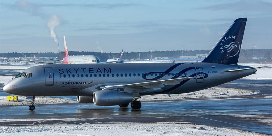 ssj100 aeroflot RA 89015 SVO