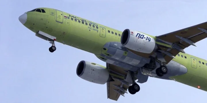 МС-21 с двигателями