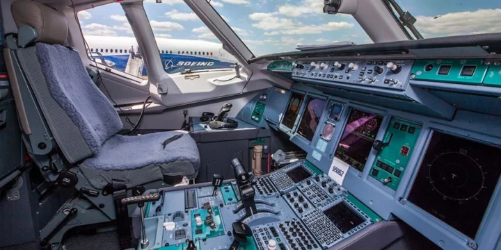 ssj100 cokcpit