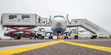 Аэропорт Минводы автолифт погрузка трап