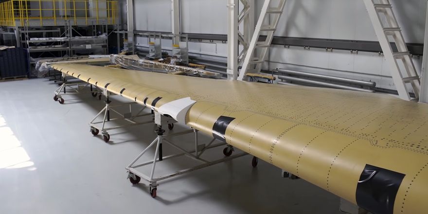 mc 21 composite wing