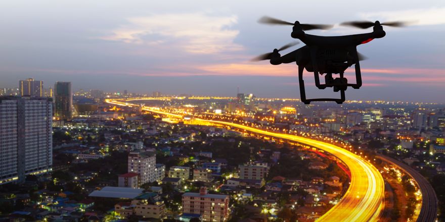 drone-in-flight-city