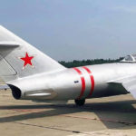 В Нижнем Новгороде завершилась реставрация самолёта-памятника МиГ-17