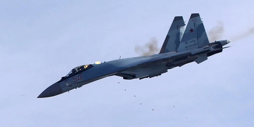 Су-35С стрельба из авиапушки