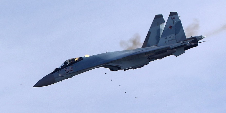 Су-35С стрельба из авиапушки
