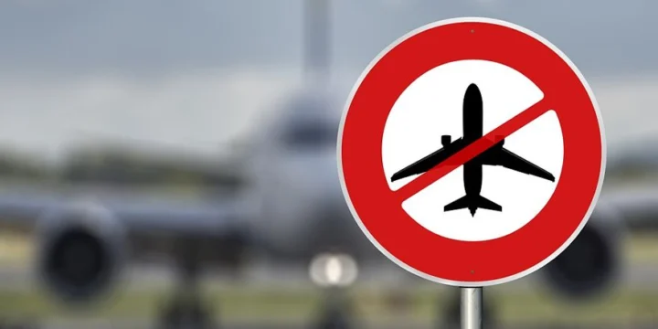 ban fly plane