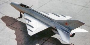 МиГ-21 (Х-5, Е-5, И-500) — фронтовой истребитель с треугольным крылом и двигателем АМ-11