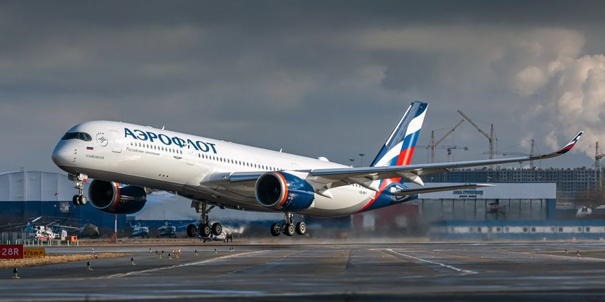 a350 aeroflot takeoff