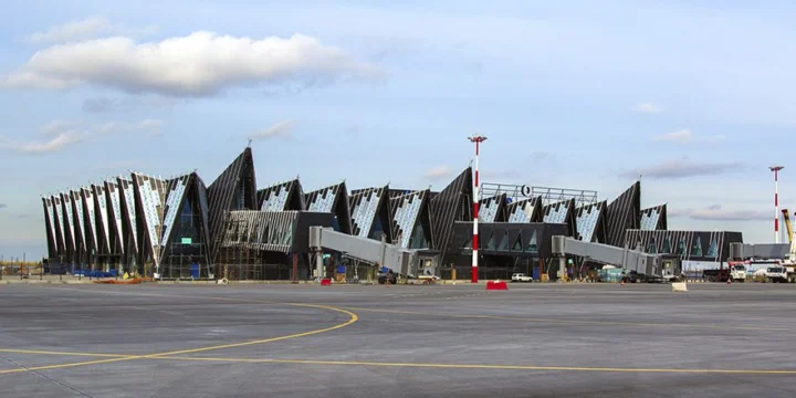 novy urengoi airport