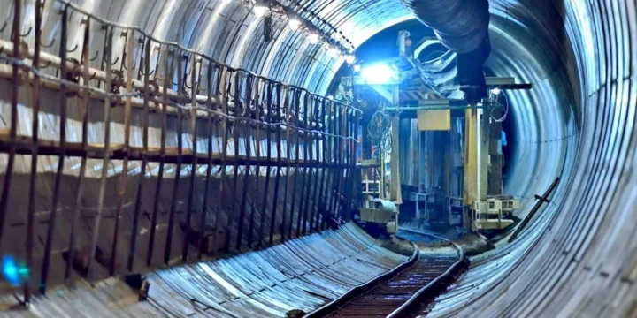 tonul metro
