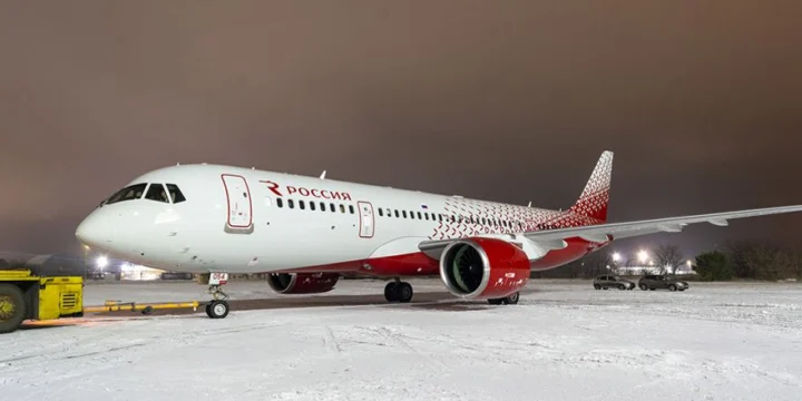 mc-21-73054-rossia-livery