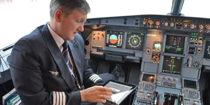 Electronic Flight Bag EFB rossia