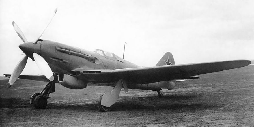 i 222 fighter mig 1