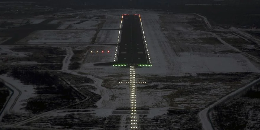 runway lights novy urengoi