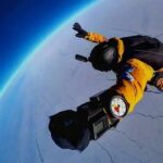 Впервые совершён стратосферный прыжок на Северный Полюс