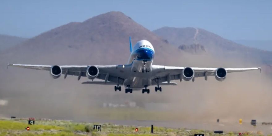 a380 gear on