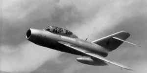Учебно-тренировочный истребитель на базе самолёта МиГ-15