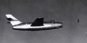 Как истребитель Як-25 (1947) летал на тросе за бомбардировщиком В-25