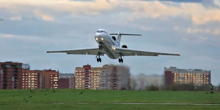 tu 134 gazprom avia ostafevo
