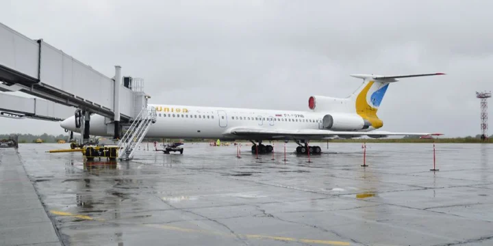 novokuznetsk tu 154 ra 85716