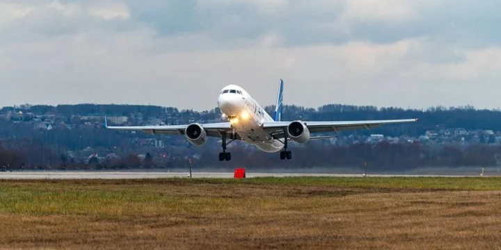 tu 214 ra64509 flying lab