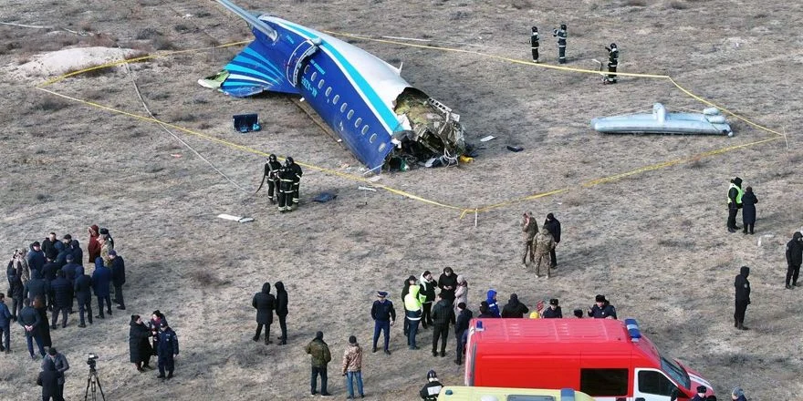 e190 azal crash