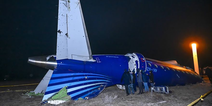 e190 azal crash 1