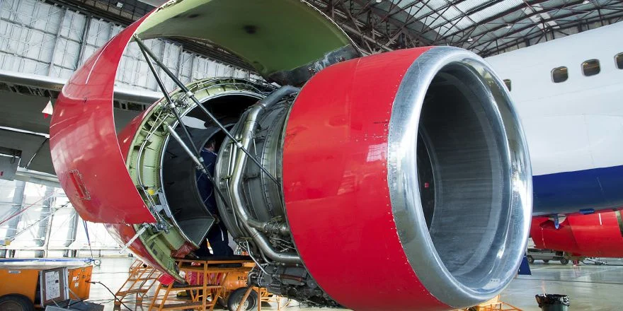 engine azur air