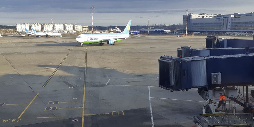 vnukovo b767 uzbekistan airways